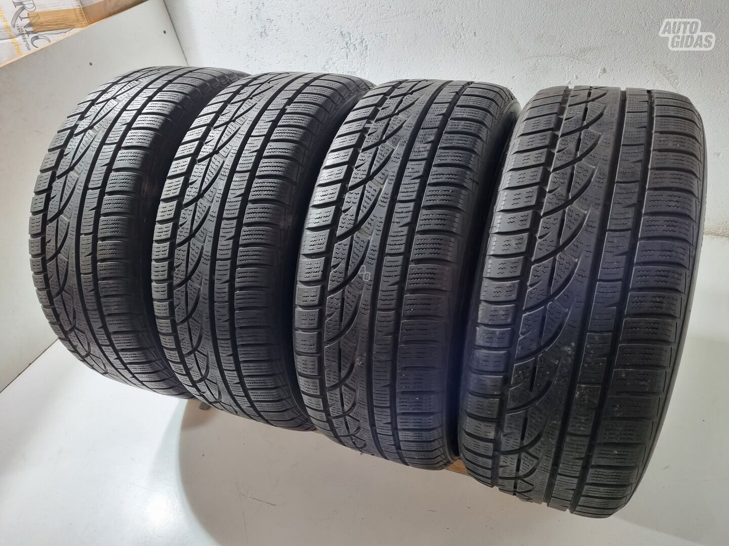 Hankook 5-6mm R17 universalios padangos lengviesiems