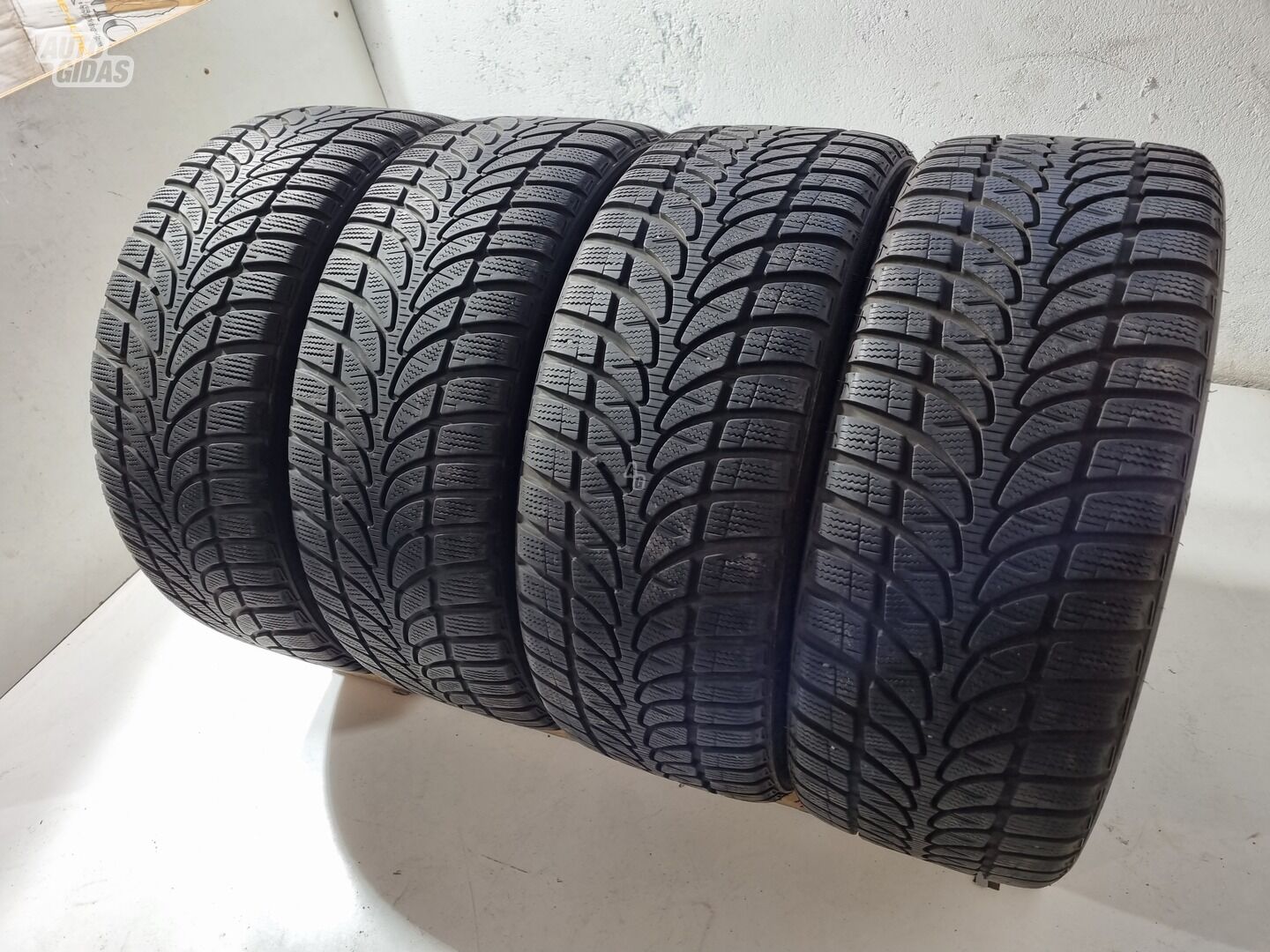 Bridgestone 6-7mm R18 žieminės padangos lengviesiems