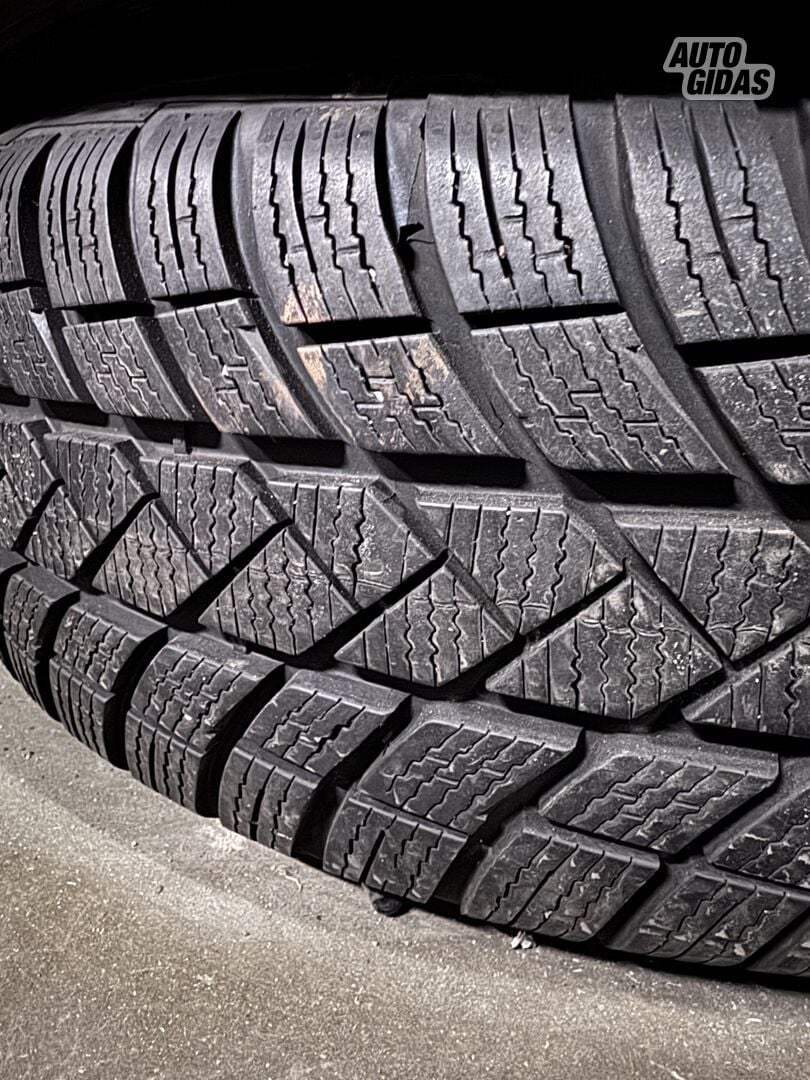 Vredestein R17 winter tyres passanger car