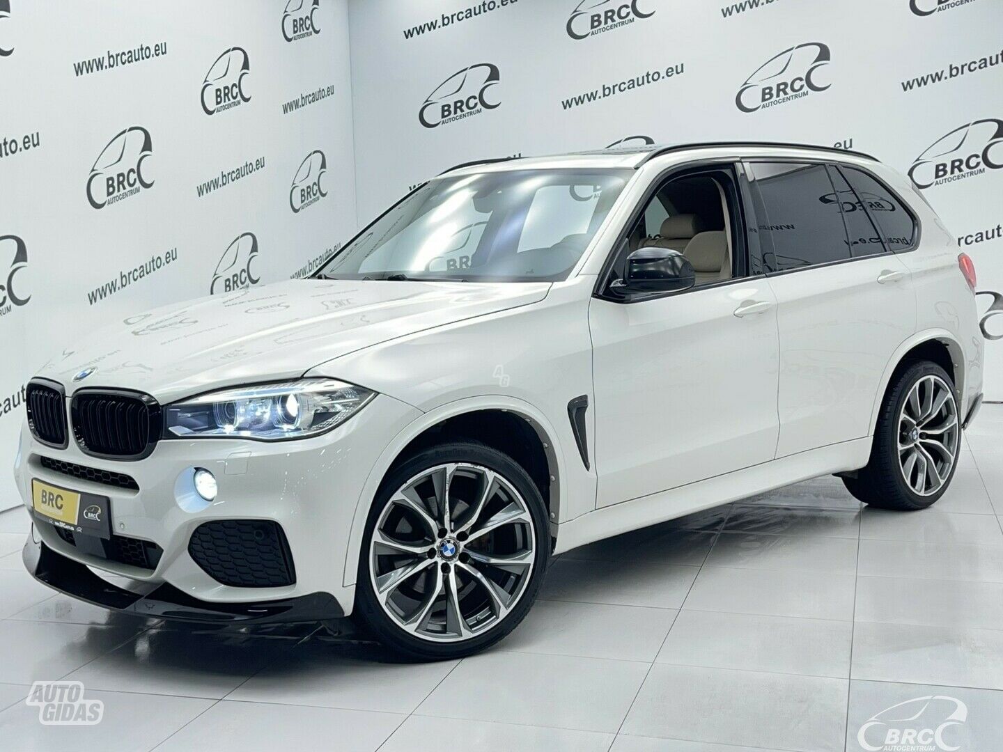 Bmw X5 xDrive 3.5i M-Perfor 2014 y