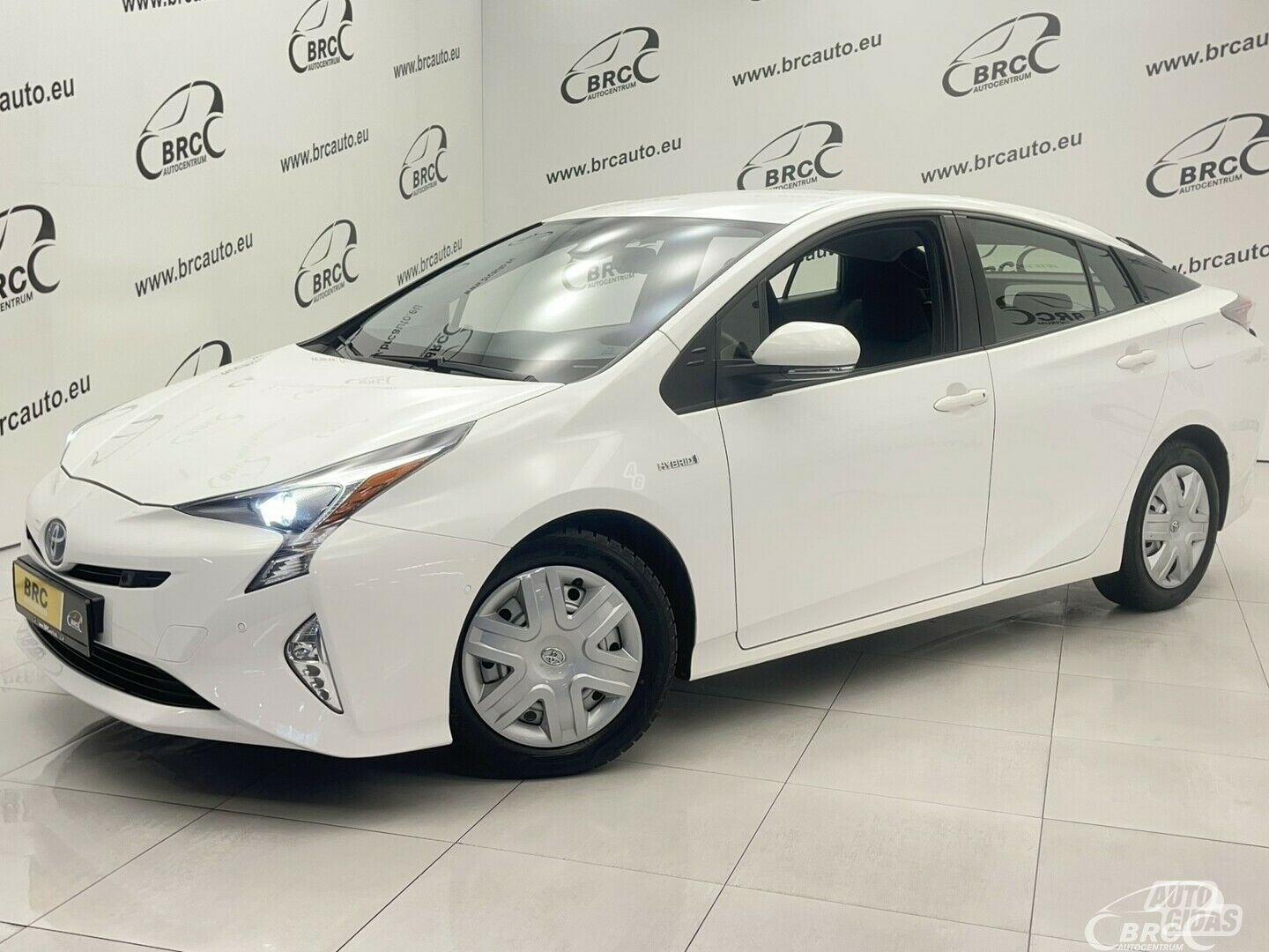 Toyota Prius Hybridas Automatas 2016 y