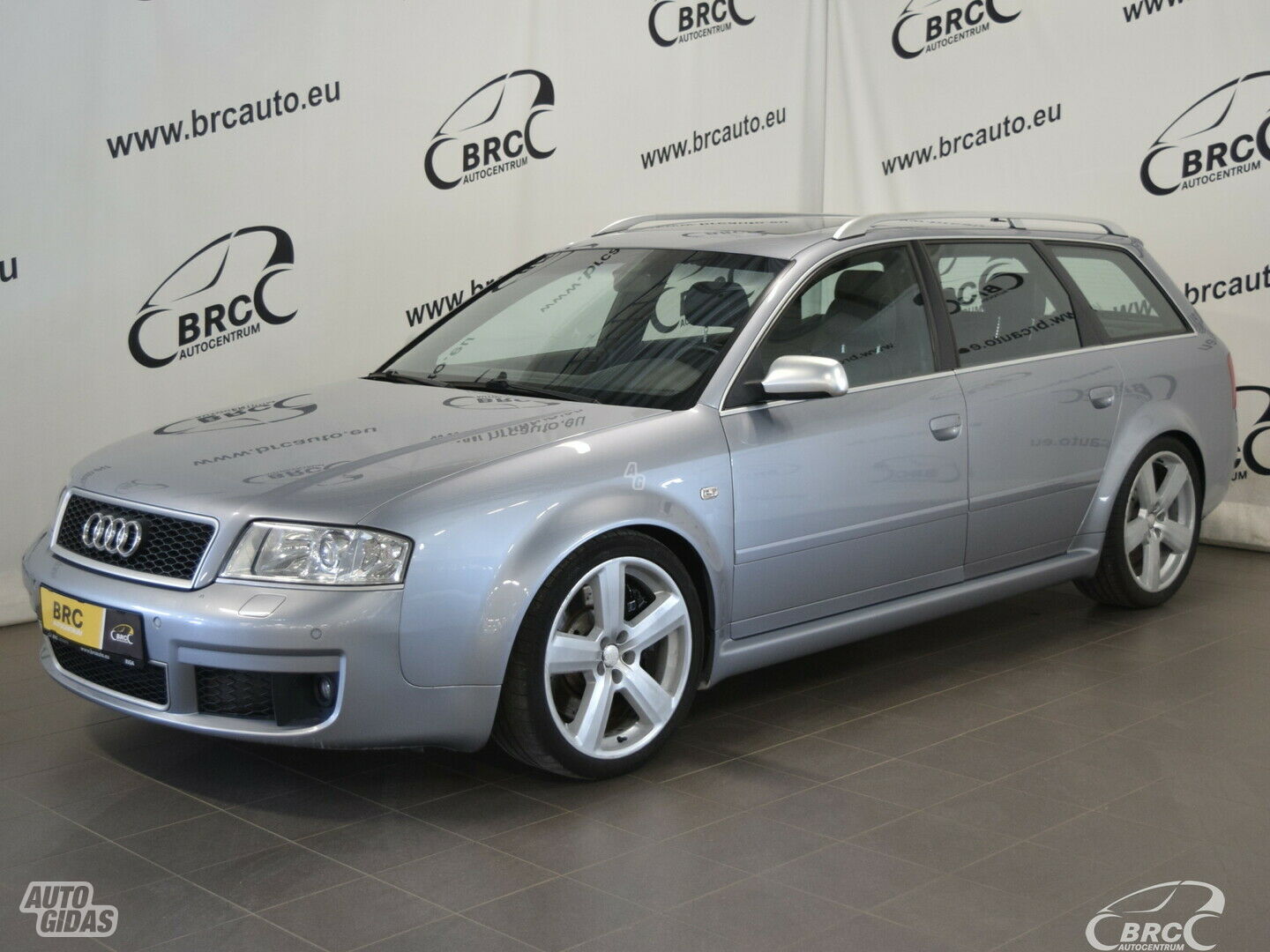 Audi RS6 Avant quattro A/T 2004 m