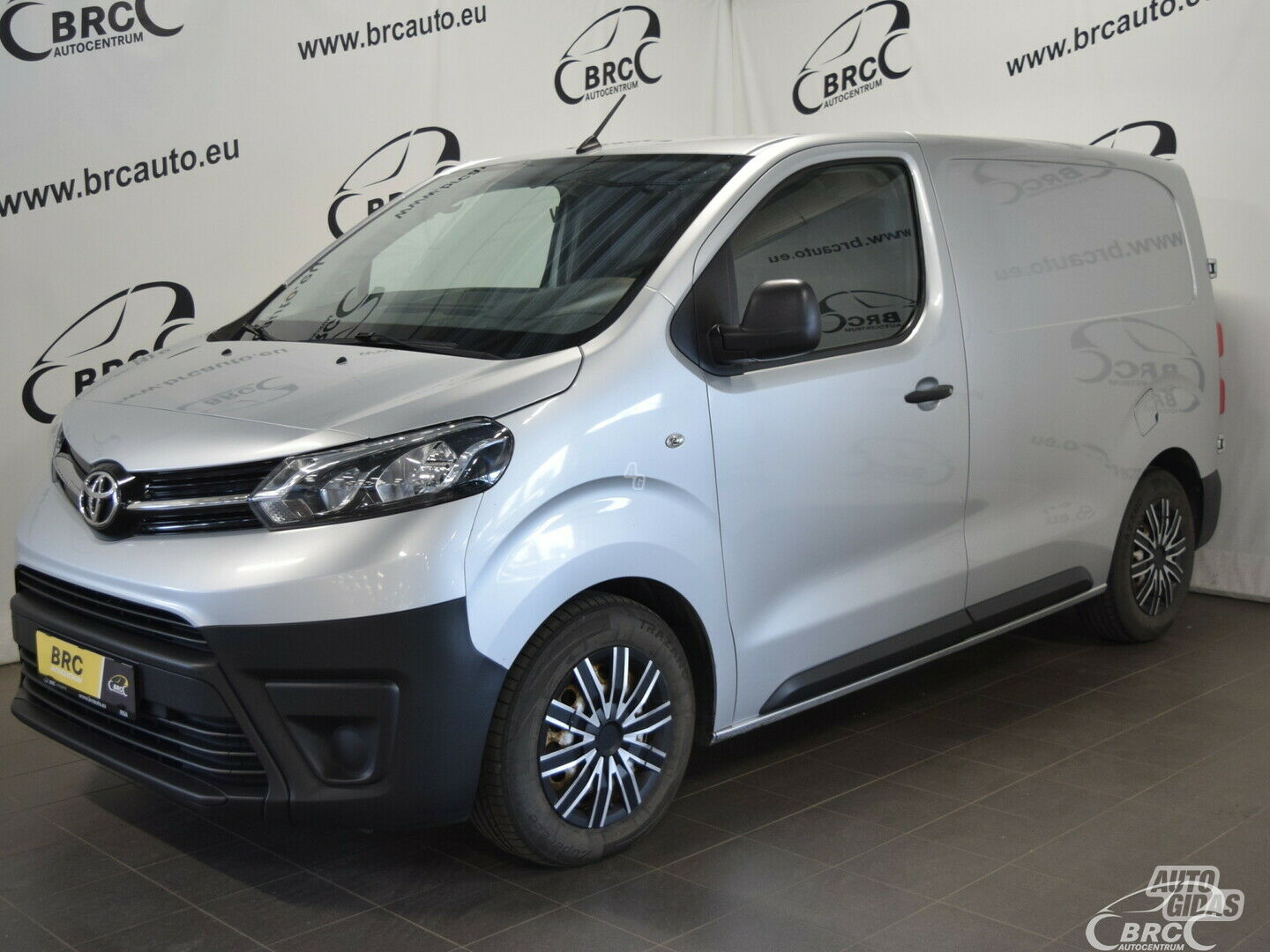 Toyota Proace 2017 m Komercinis auto(su būda)