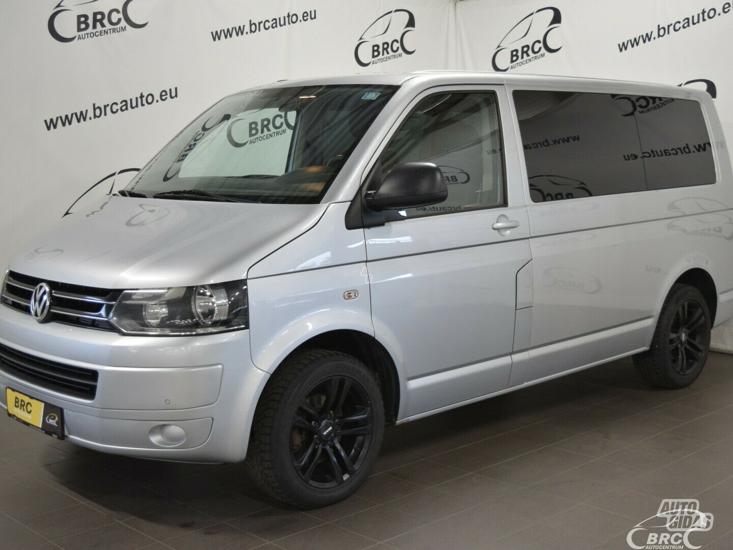 Volkswagen Caravelle 2.0 TDi DSG 8 vietas 2010 г