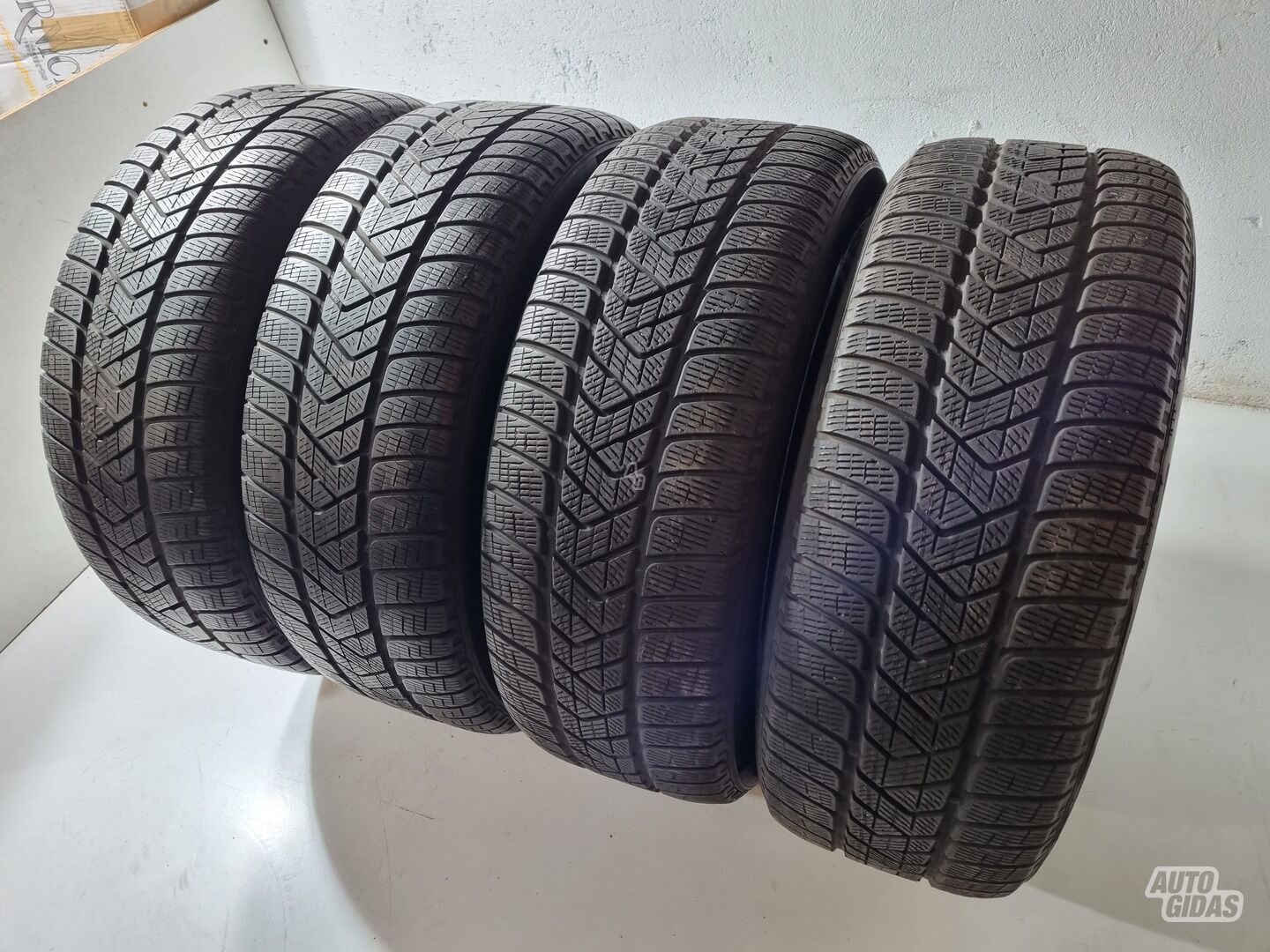 Pirelli 6-7mm R19 зимние шины для автомобилей