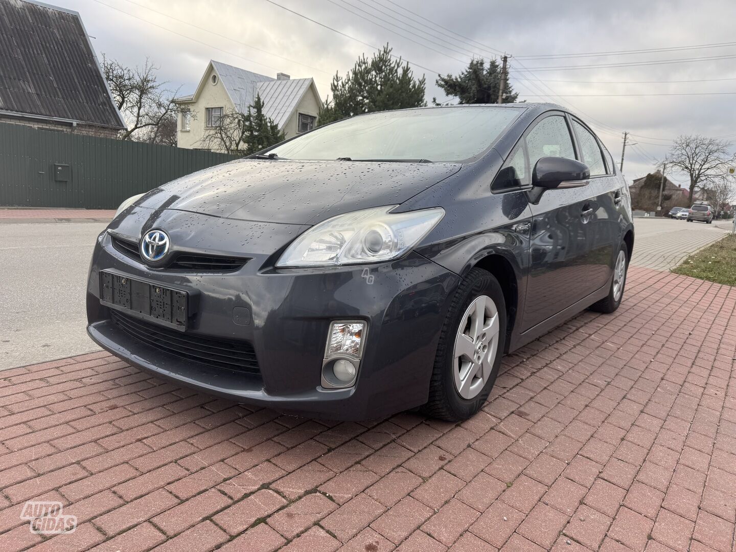 Toyota Prius 2012 y Sedan