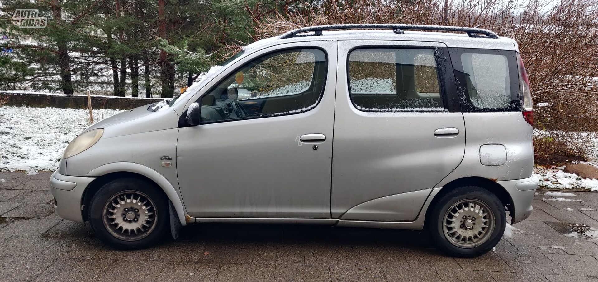 Toyota Yaris Verso 2003 г Минивэн