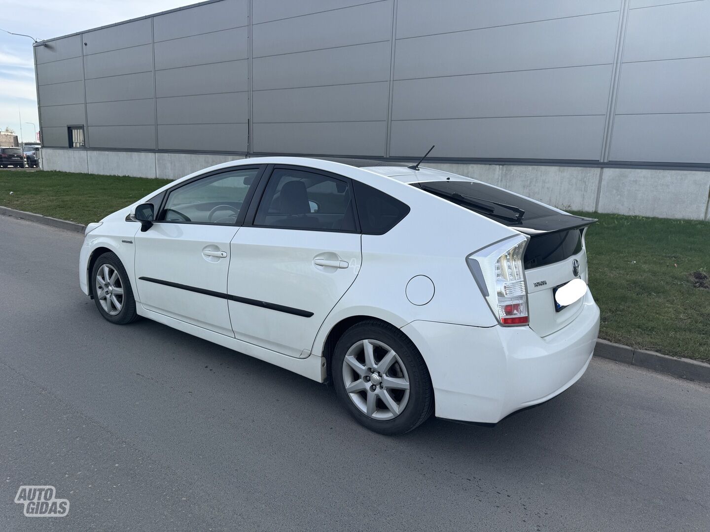 Toyota Prius III 2010 г