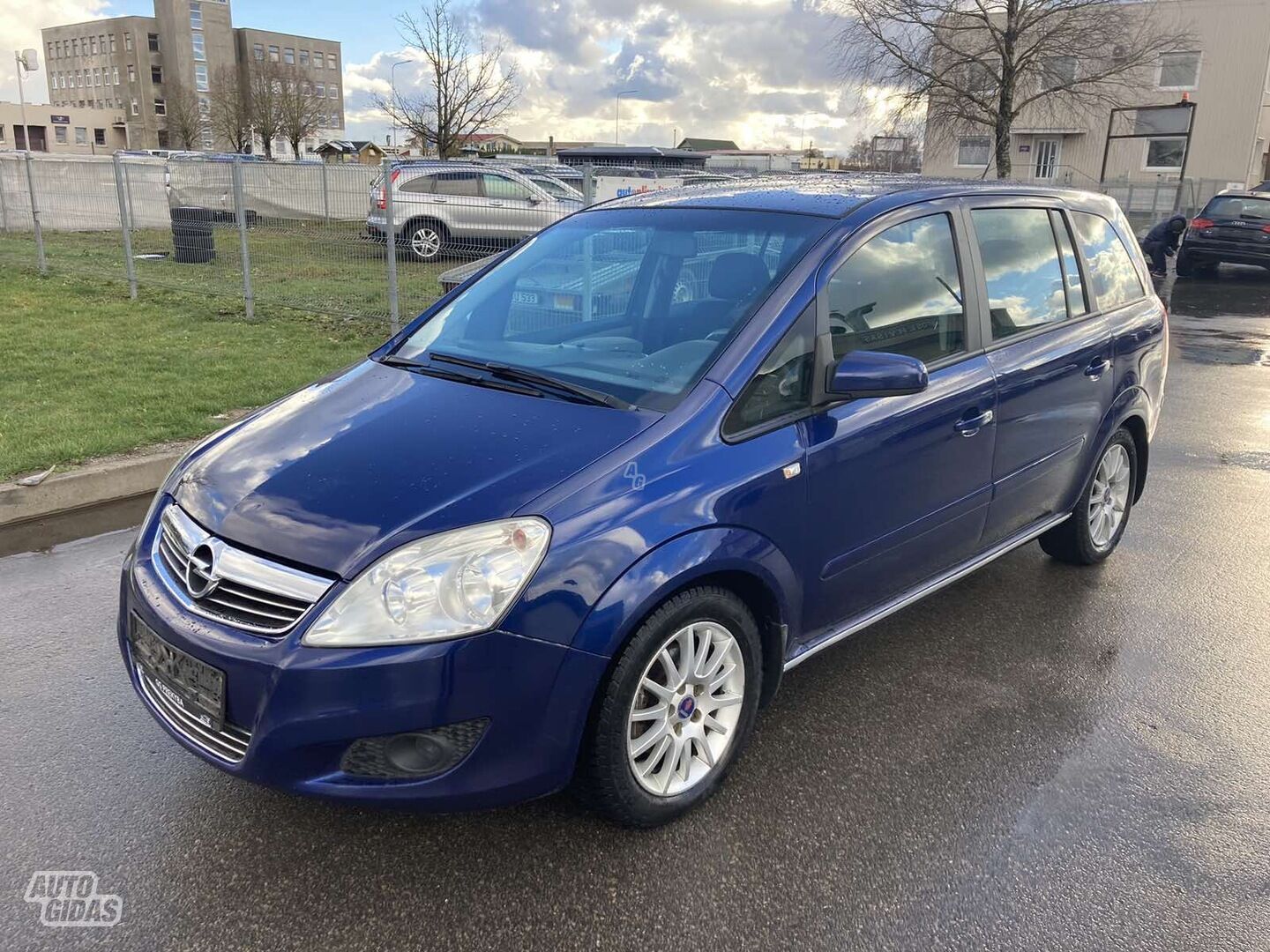 Opel Zafira 2009 г Минивэн