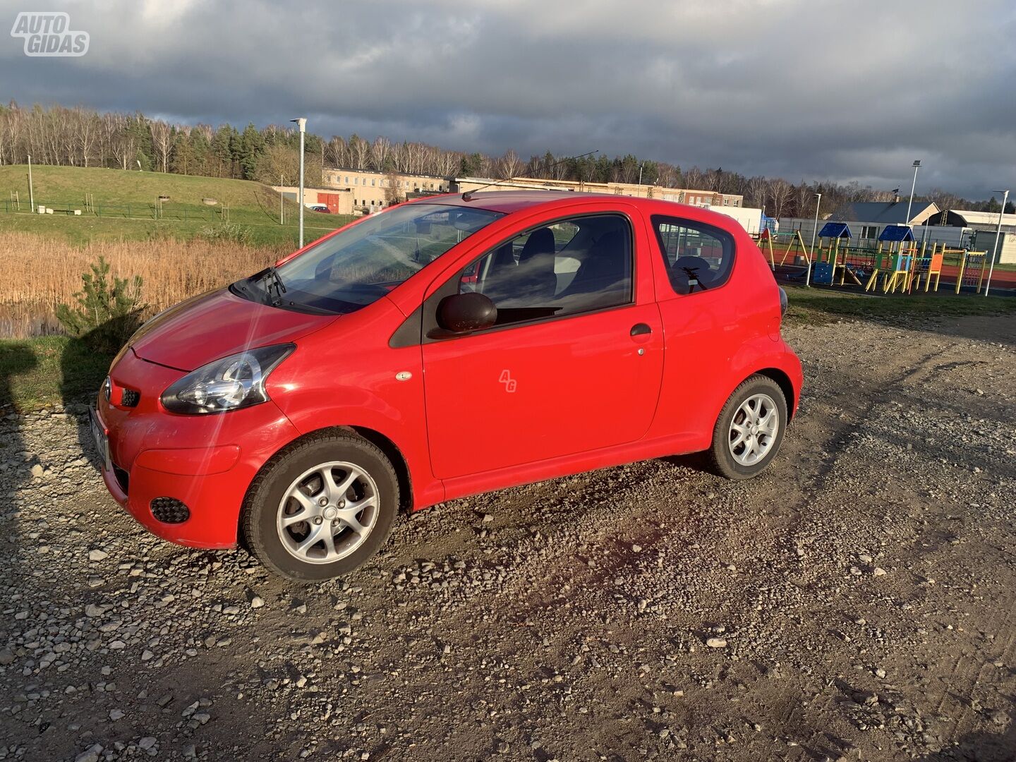 Toyota Aygo 22504 2012 y