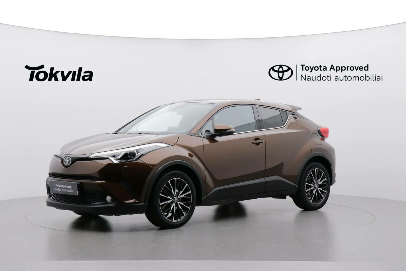 Toyota C-HR 2018 г Внедорожник / Кроссовер