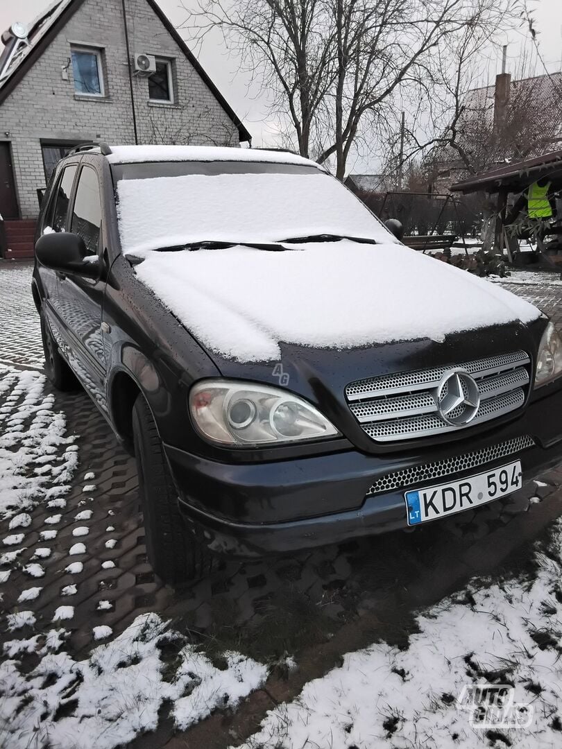 Mercedes-Benz ML 270 2000 y Off-road / Crossover