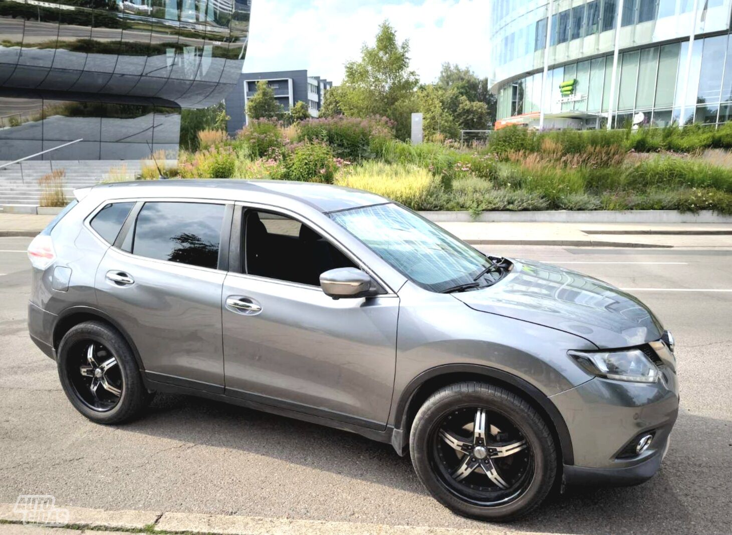 Nissan X-Trail 2016 m Visureigis / Krosoveris