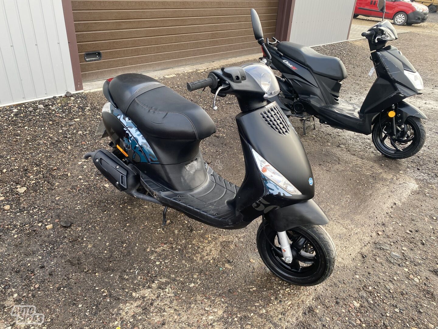 Piaggio ZIP 2017 y Scooter / moped