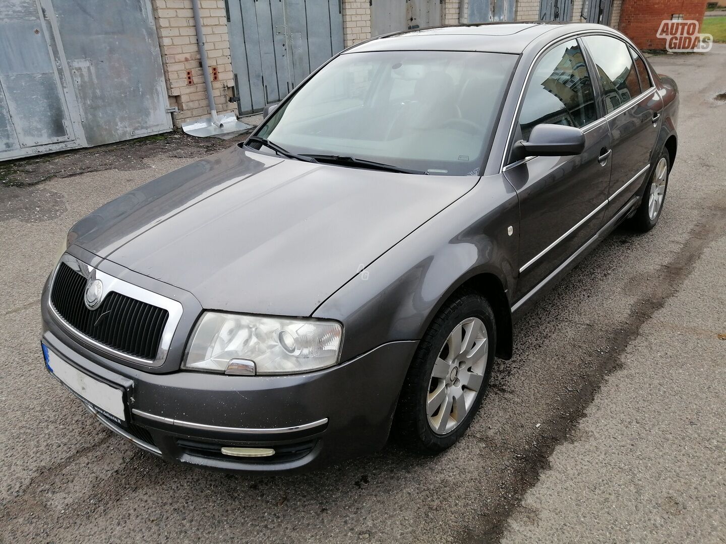 Skoda Superb 2005 г Седан