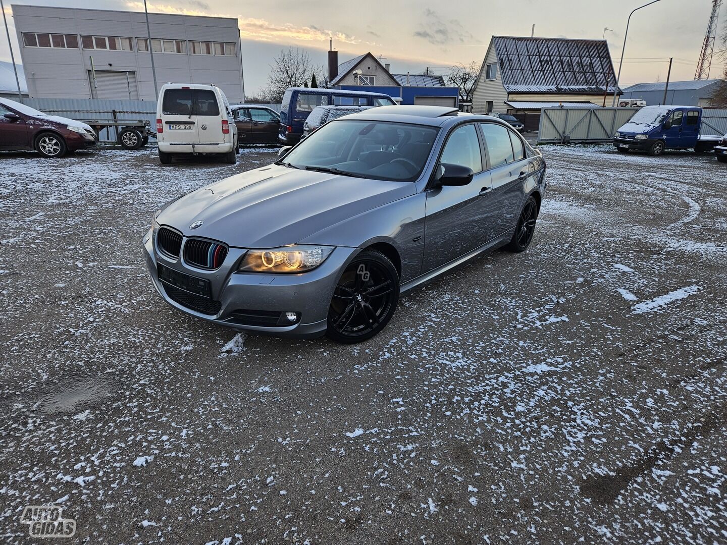 Bmw 320 2009 m Sedanas