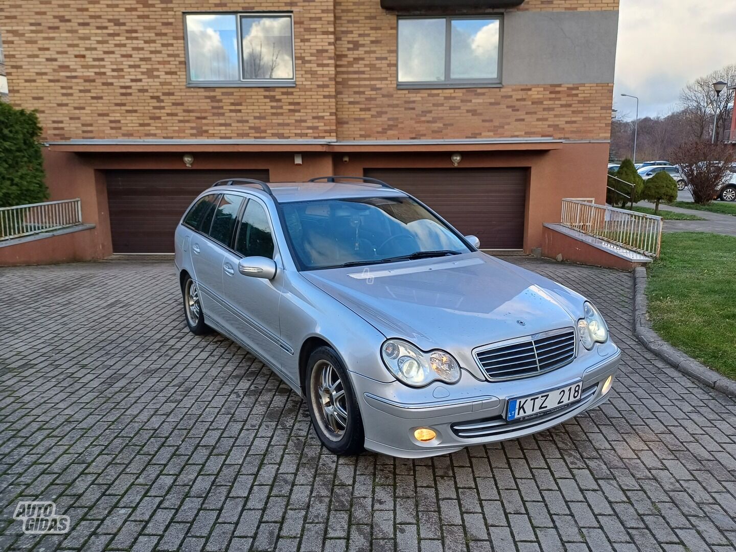 Mercedes-Benz C 220 2005 y Wagon