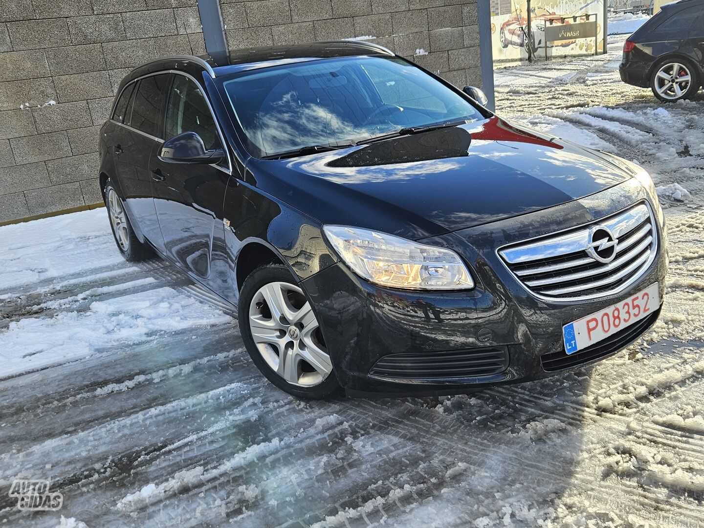 Opel Insignia 2011 г Универсал