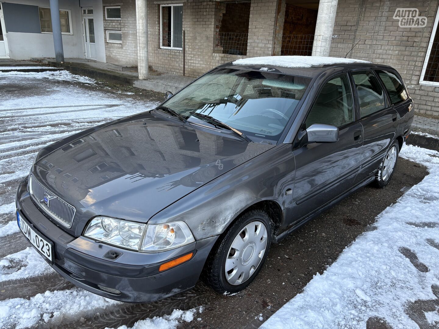 Volvo V40 2001 m Universalas