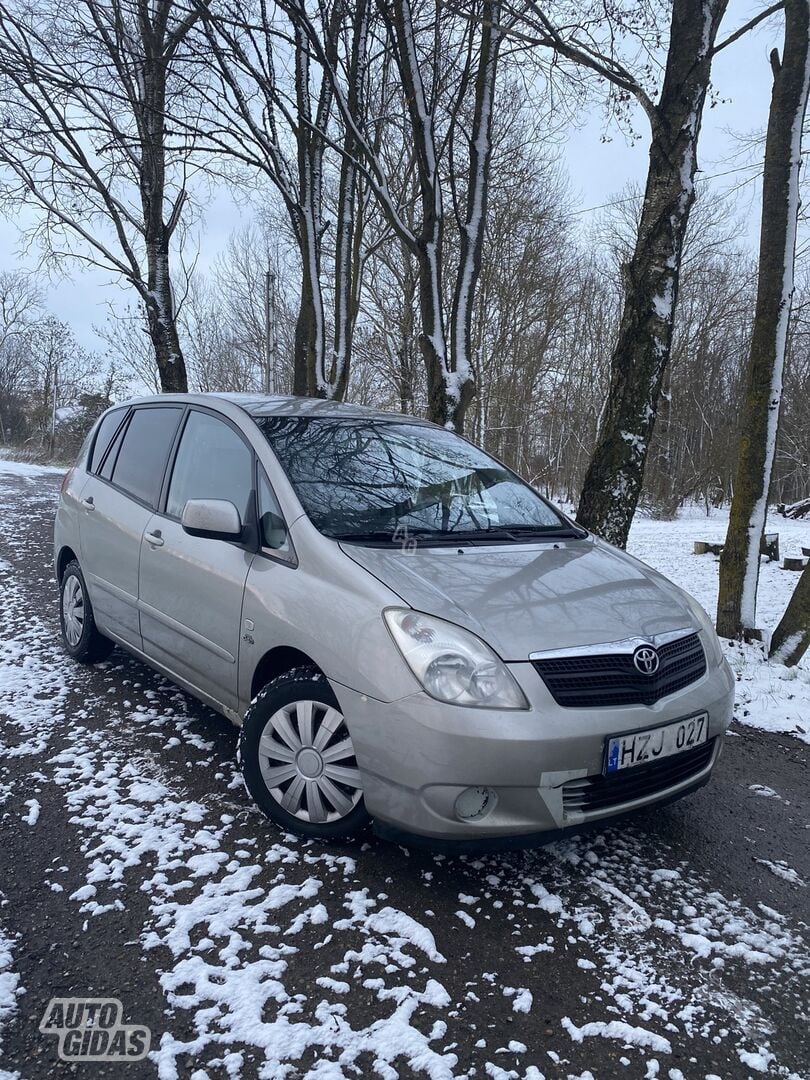 Toyota Corolla Verso 2002 m Vienatūris