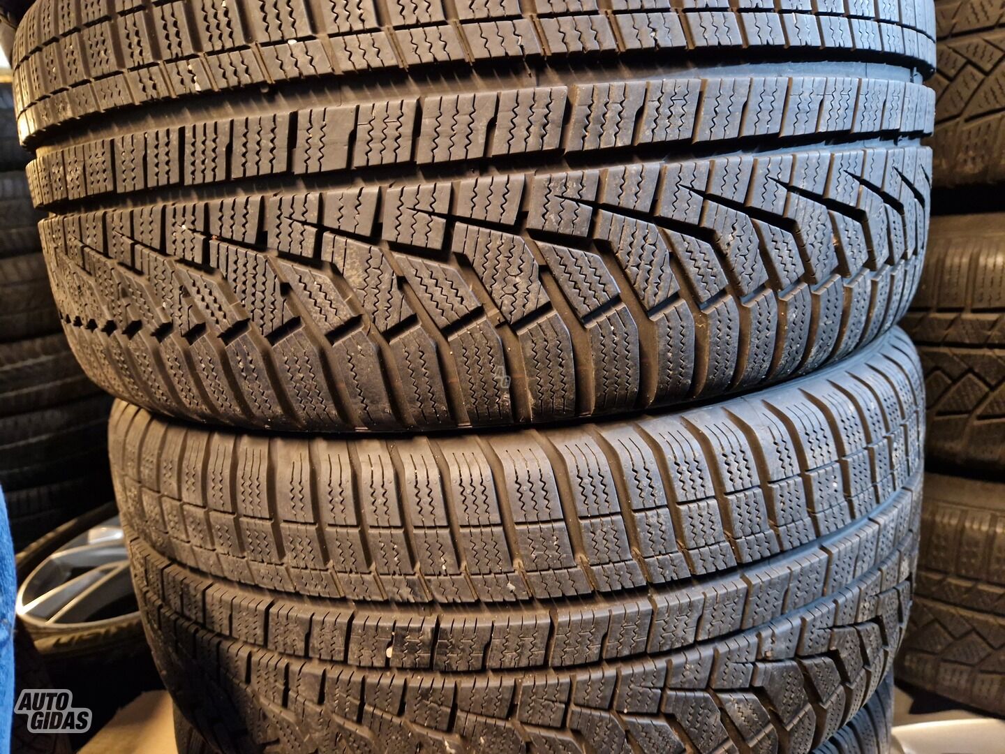 Hankook 7-8mm R18 winter tyres passanger car