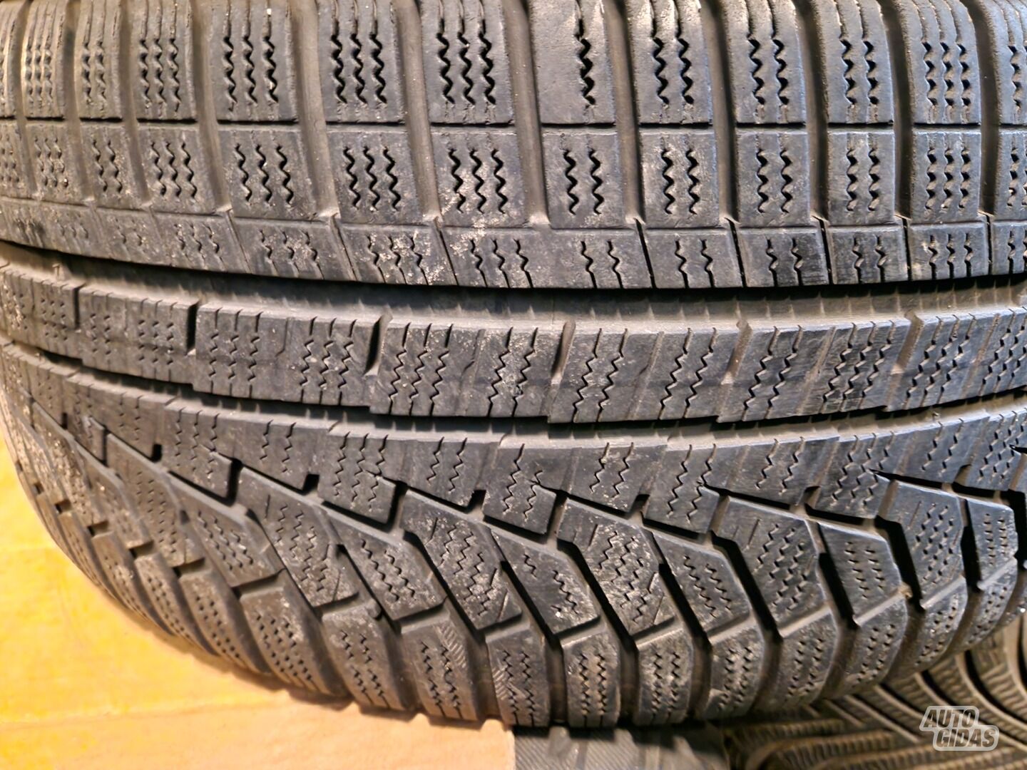 Hankook 5mm R18 winter tyres passanger car