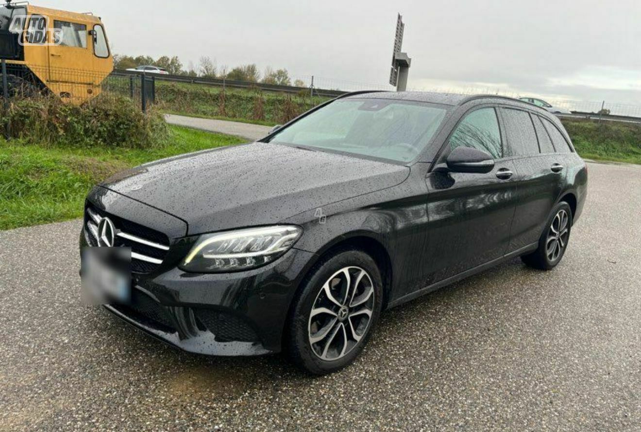 Mercedes-Benz C 220 2018 y Wagon