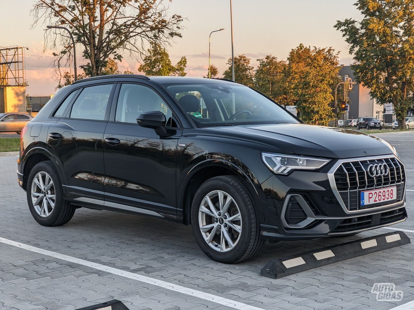 Audi Q3 2021 г Внедорожник / Кроссовер