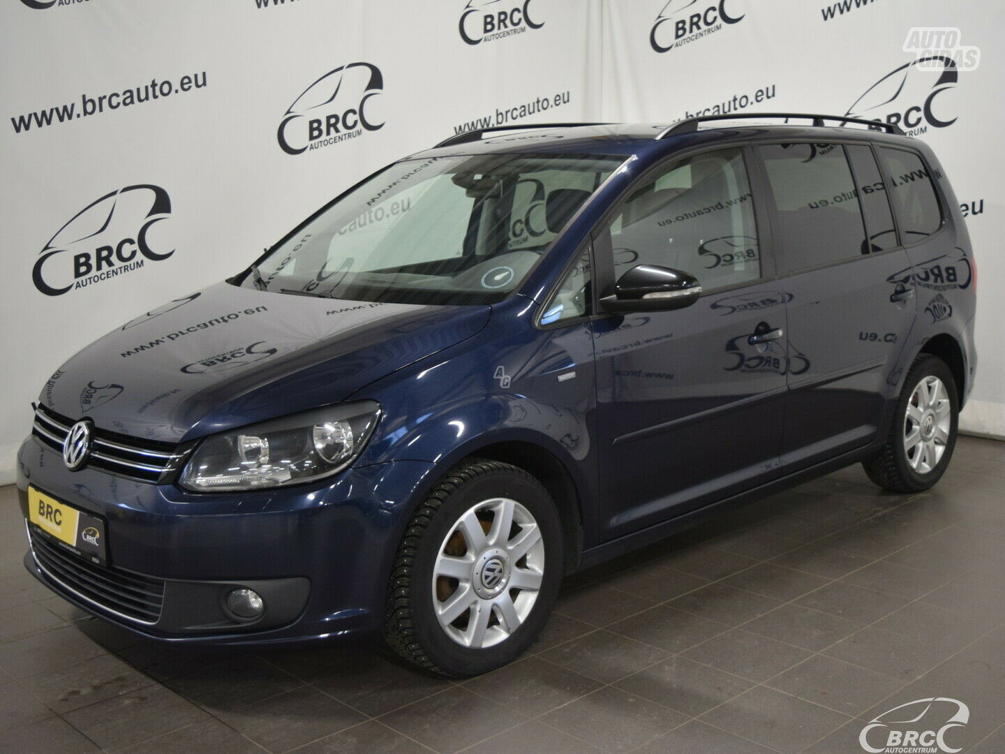 Volkswagen Touran 7 seats 2012 m