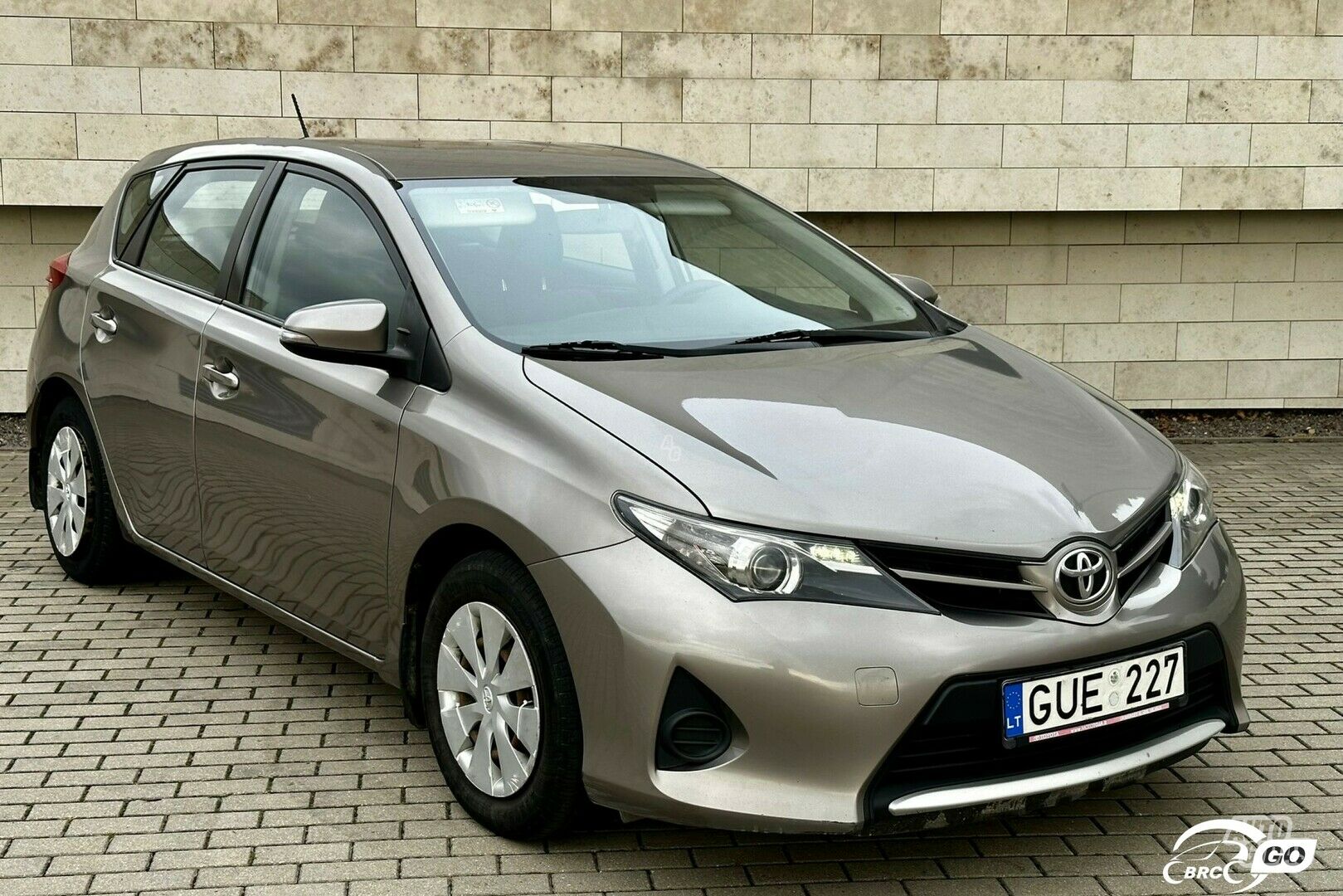 Toyota Auris 2013 y Hatchback