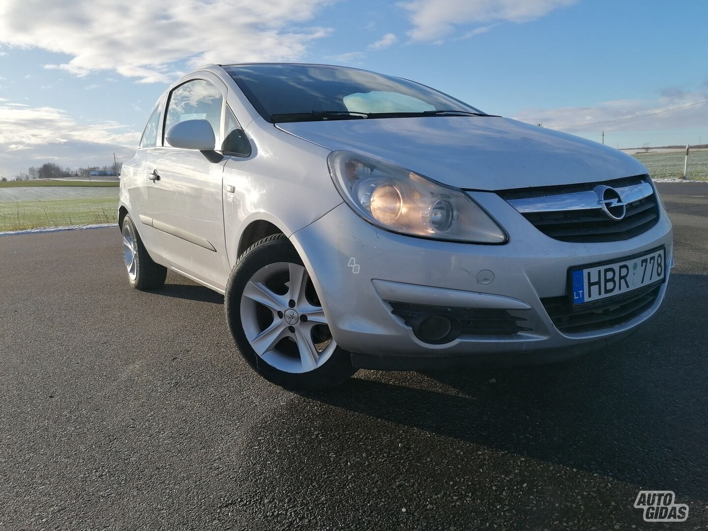 Opel Corsa 2008 m Hečbekas