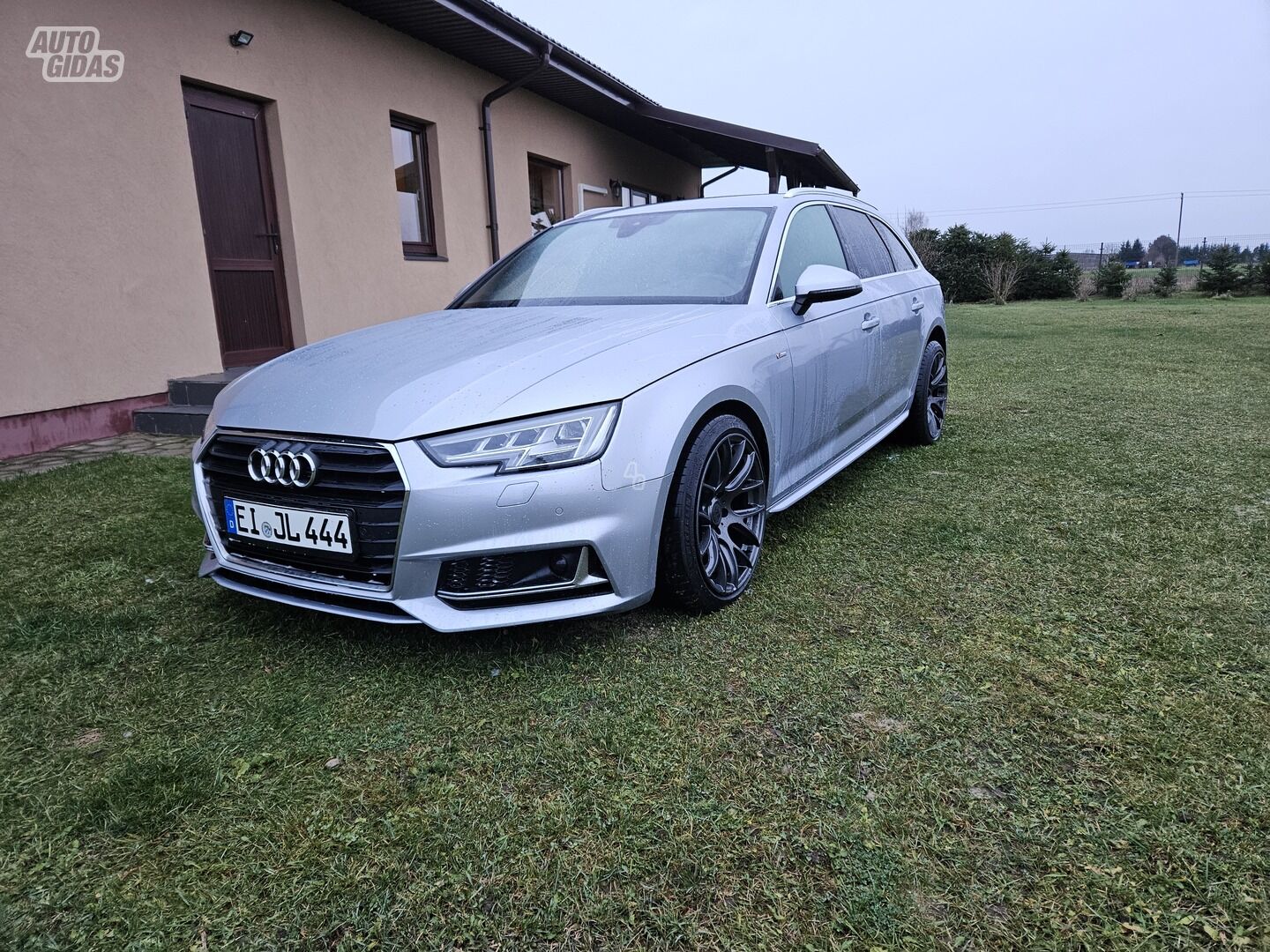 Audi A4 B9 2018 m