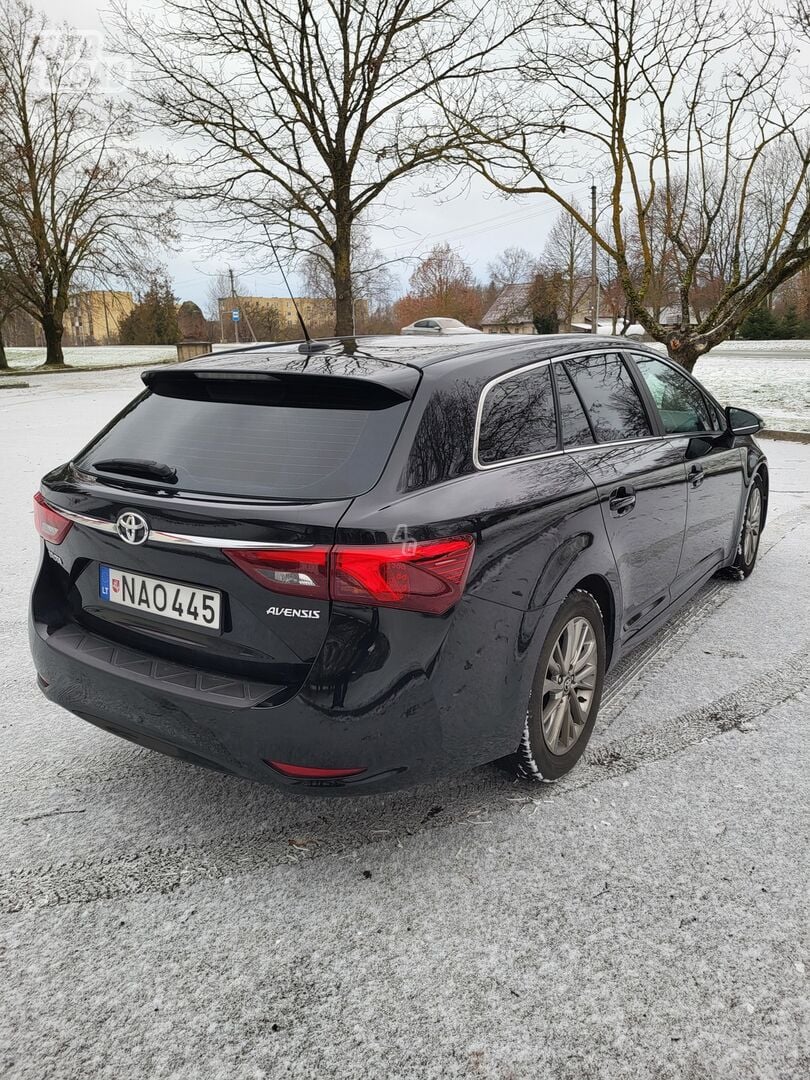 Toyota Avensis 2015 y Wagon