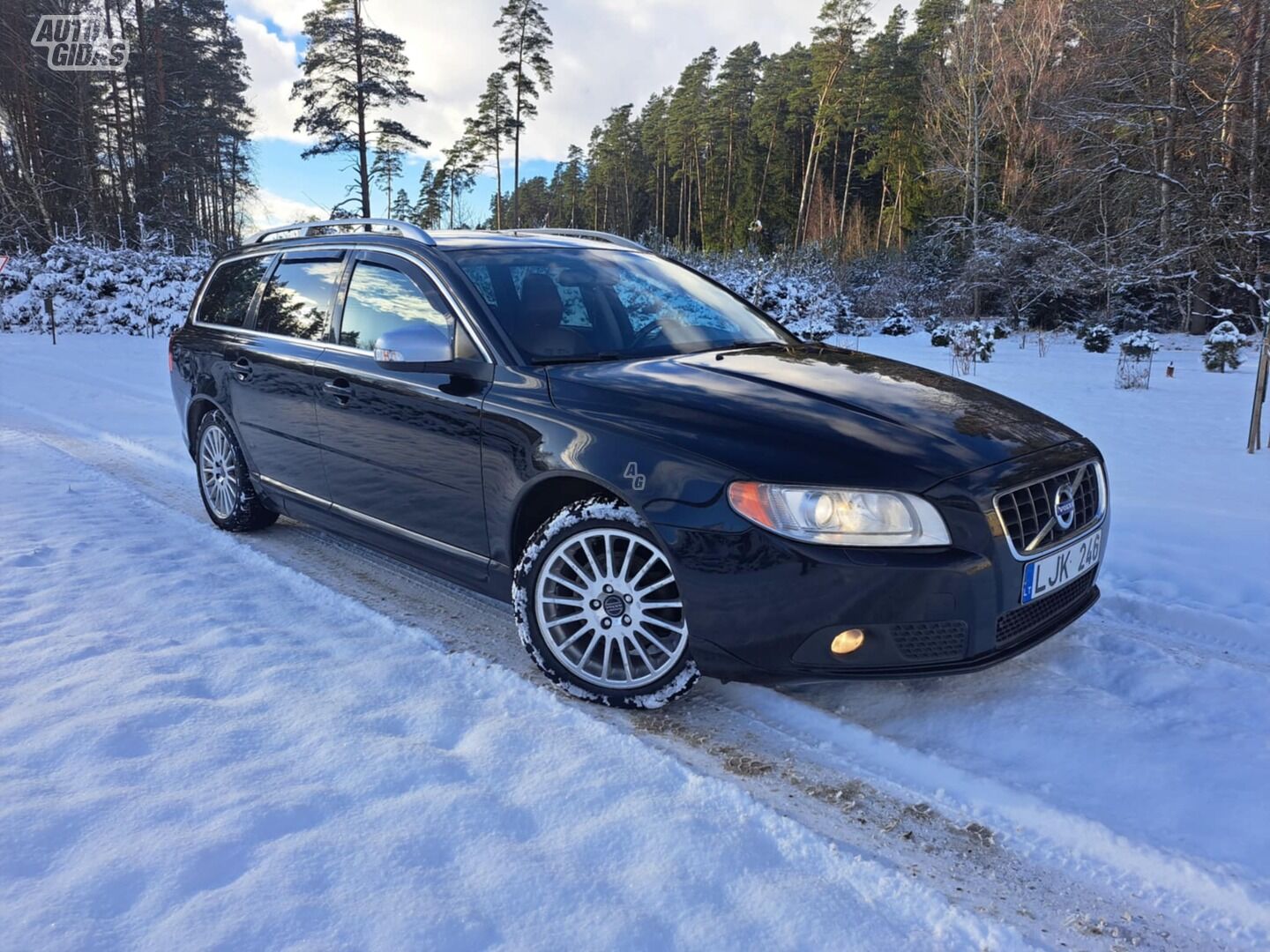 Volvo V70 III 2010 y