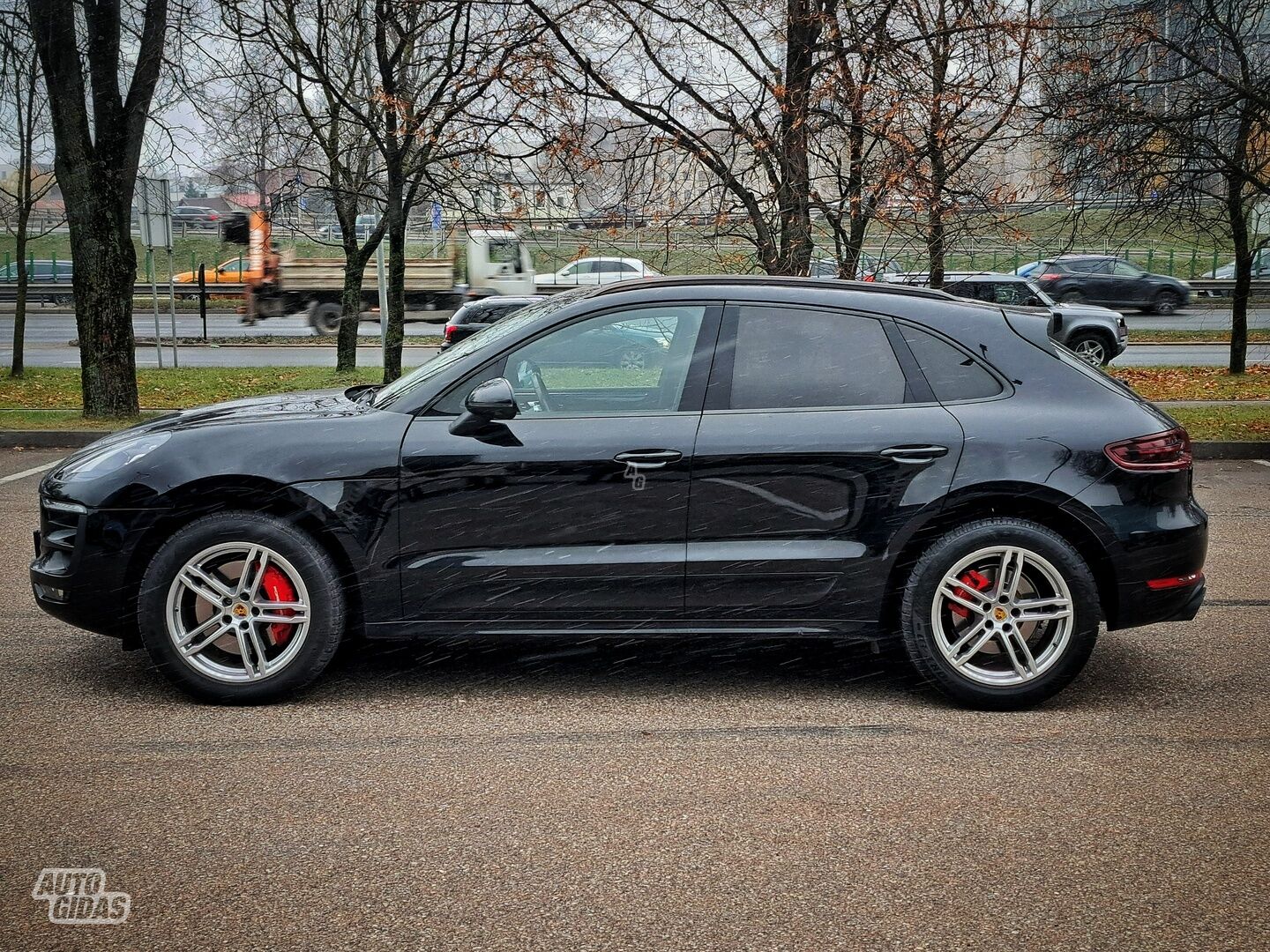 Porsche Macan 2017 г Внедорожник / Кроссовер