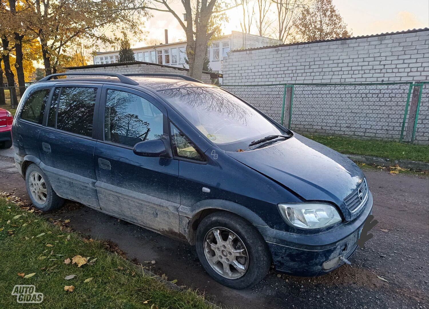 Opel Zafira 2001 m Vienatūris