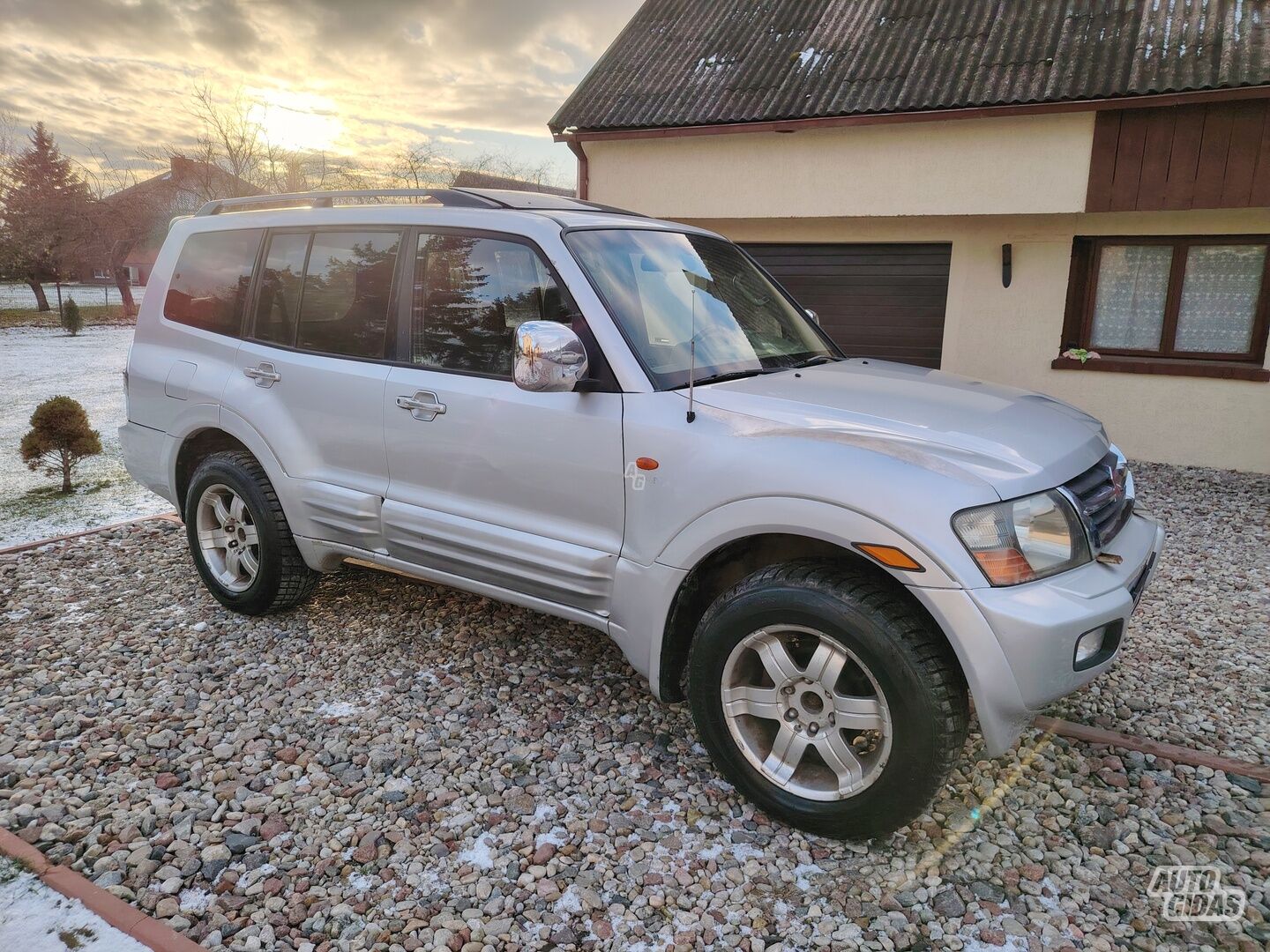 Mitsubishi Pajero V6 2001 г