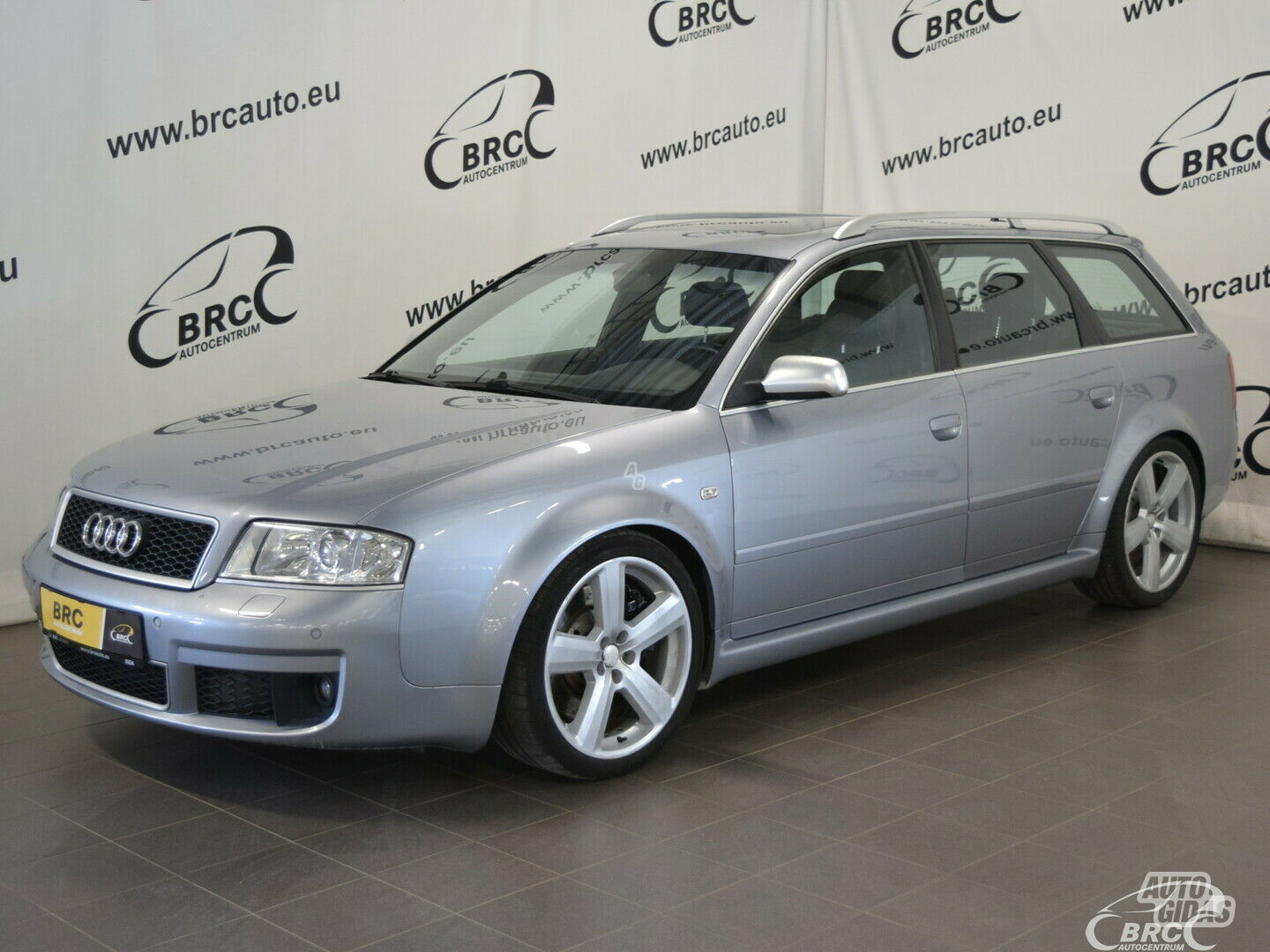 Audi RS6 Avant quattro A/T 2004 m