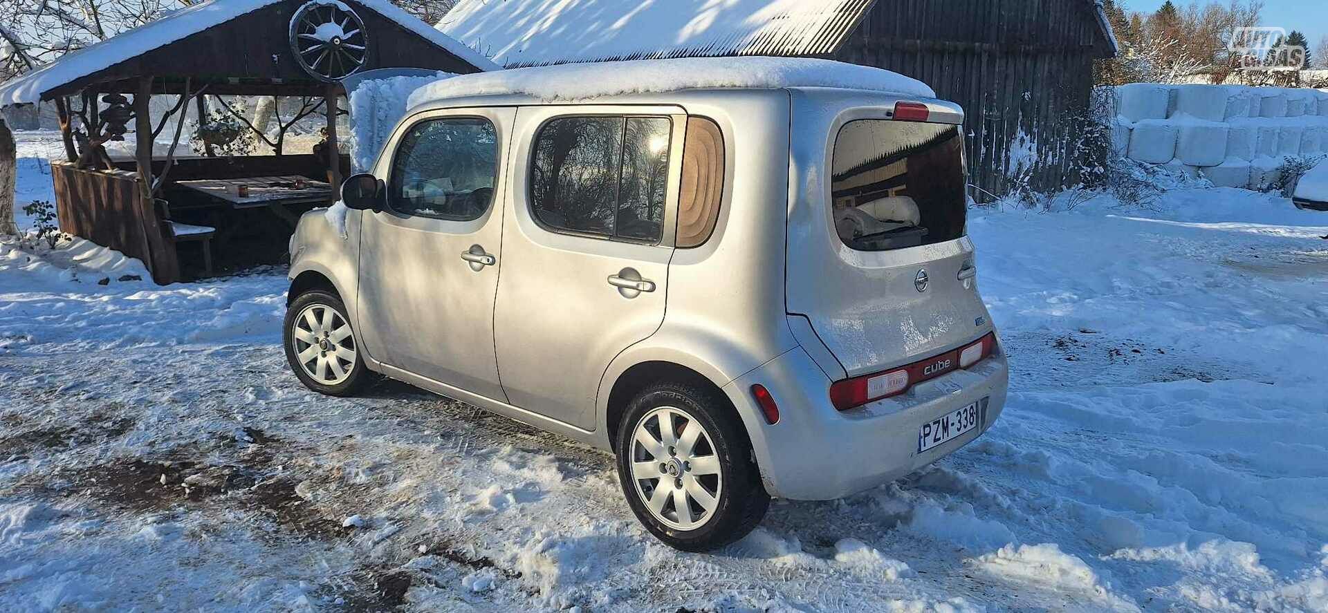 Nissan Cube 2012 m Hečbekas