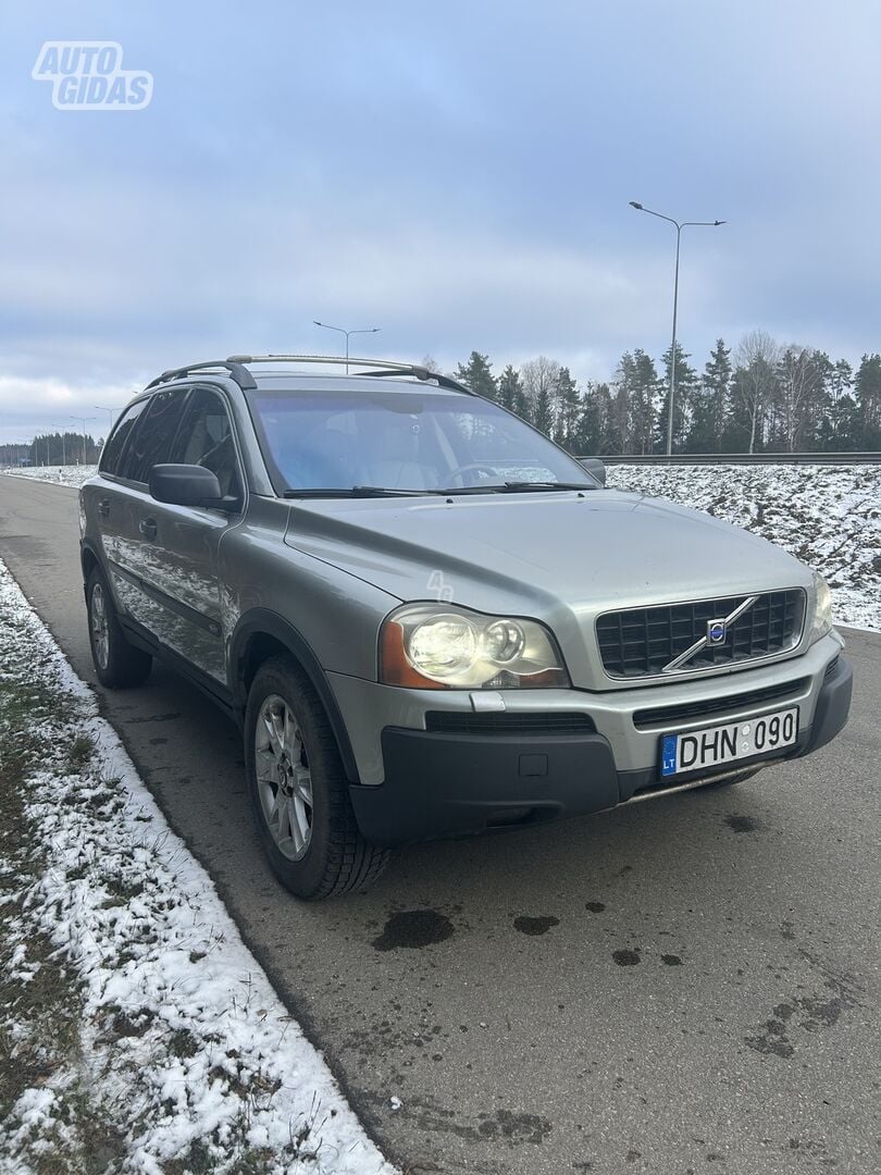 Volvo XC90 2004 y Off-road / Crossover