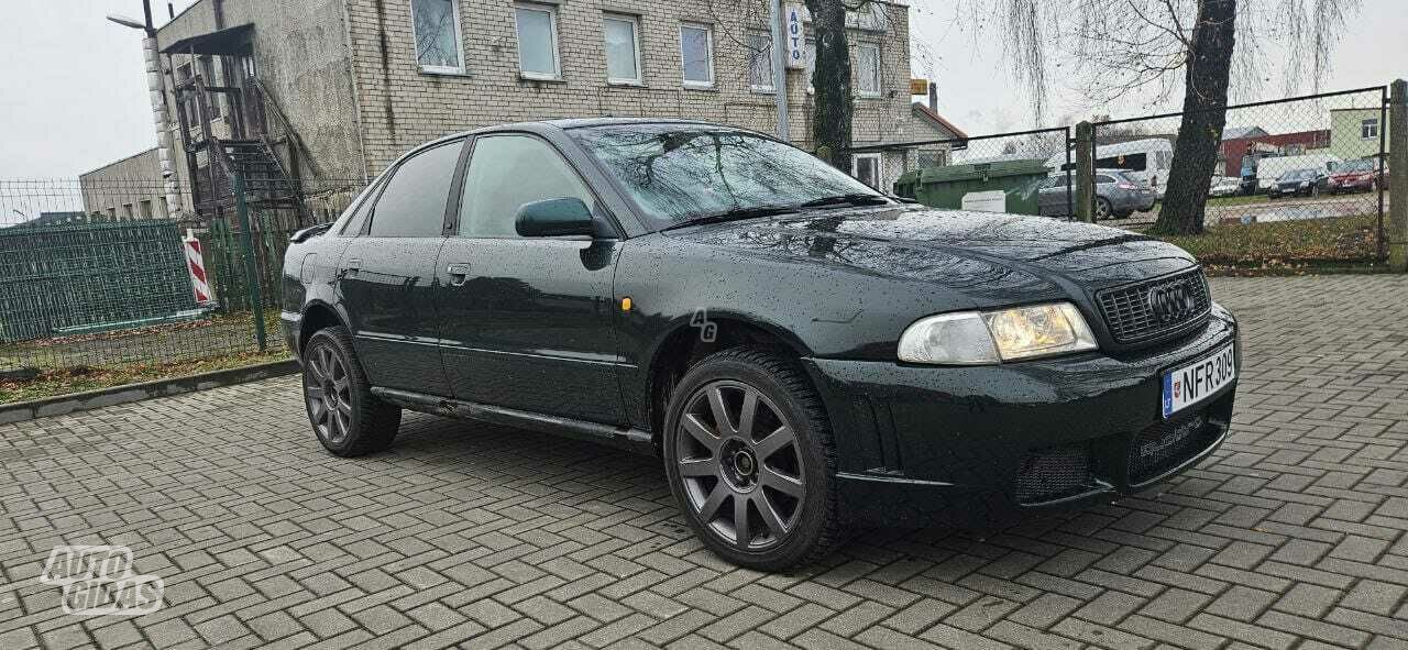 Audi A4 B5 1996 y