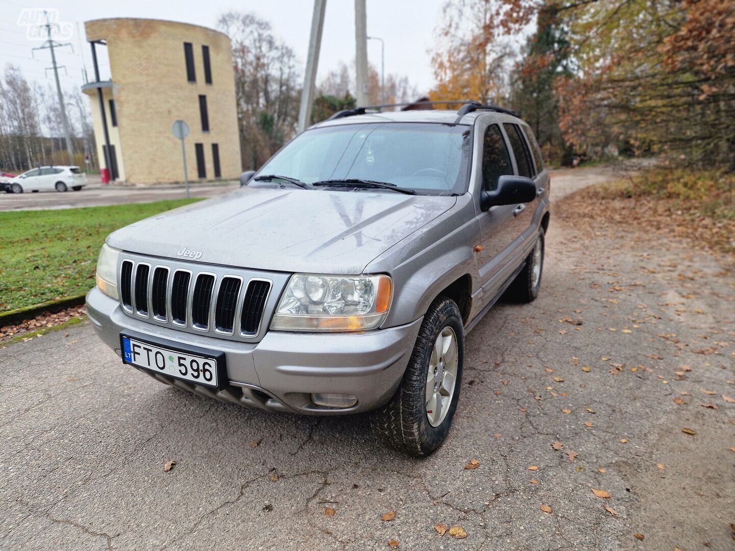 Jeep Cherokee 2001 y Off-road / Crossover