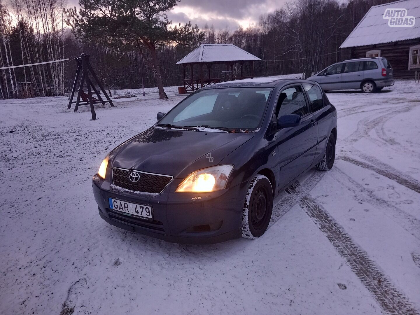 Toyota Corolla 2002 г Хэтчбек