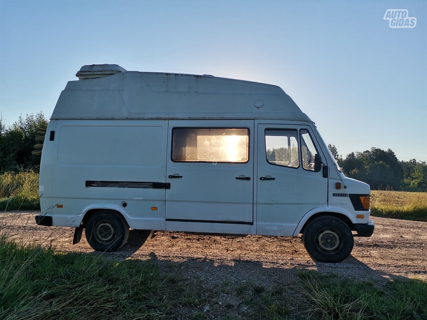 Mercedes-Benz 209 1986 m Keleivinis mikroautobusas