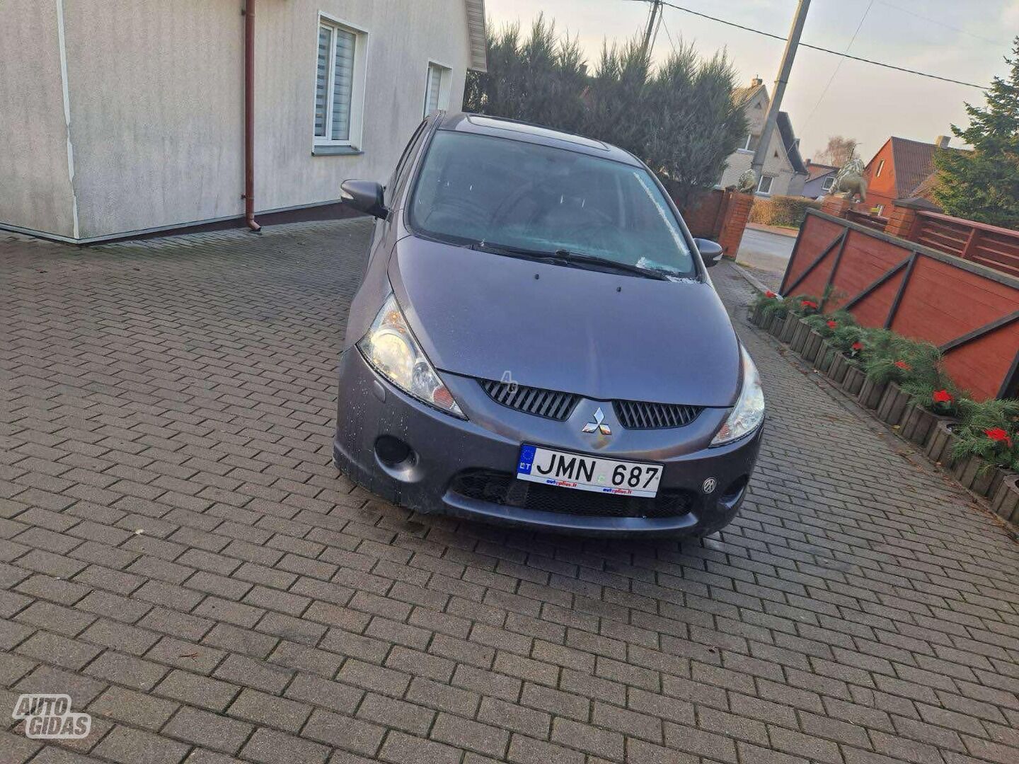 Mitsubishi Grandis 2009 m Vienatūris