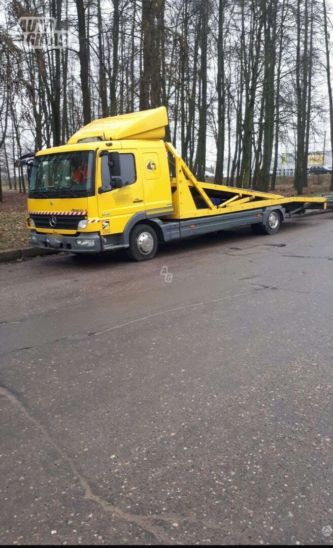 Mercedes-Benz Atego 818 2009 y Car transporter