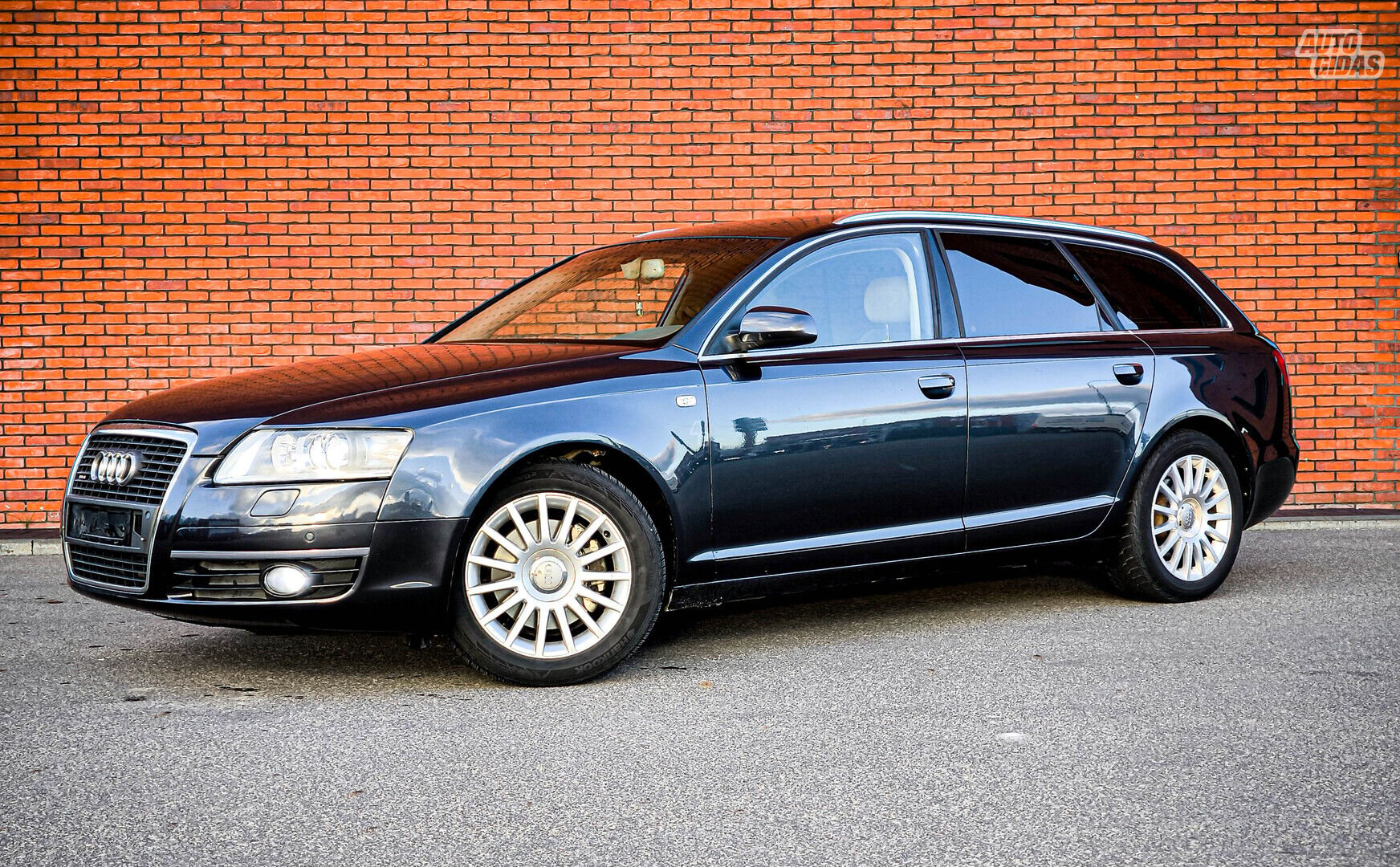 Audi A6 2008 m Universalas