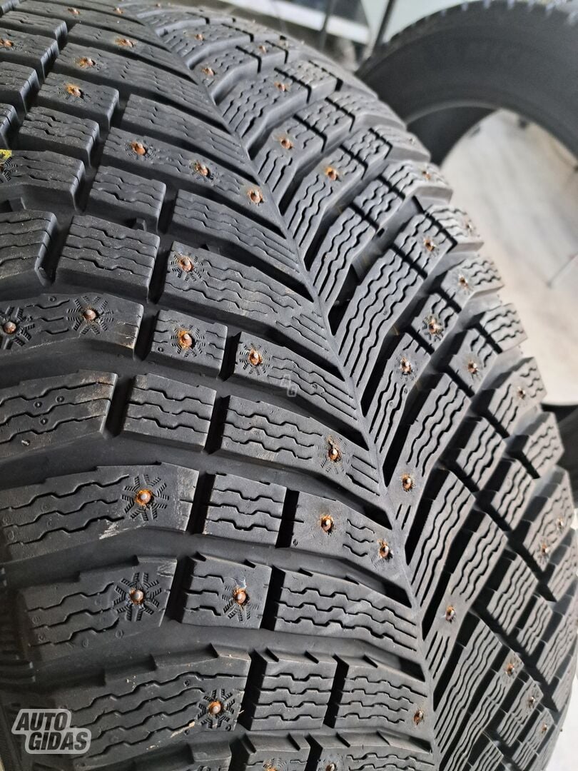 Michelin R20 зимние шины для автомобилей