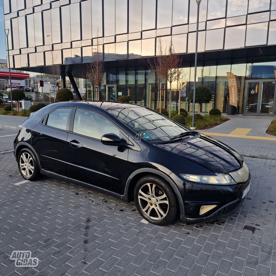 Honda Civic 2006 m Hečbekas