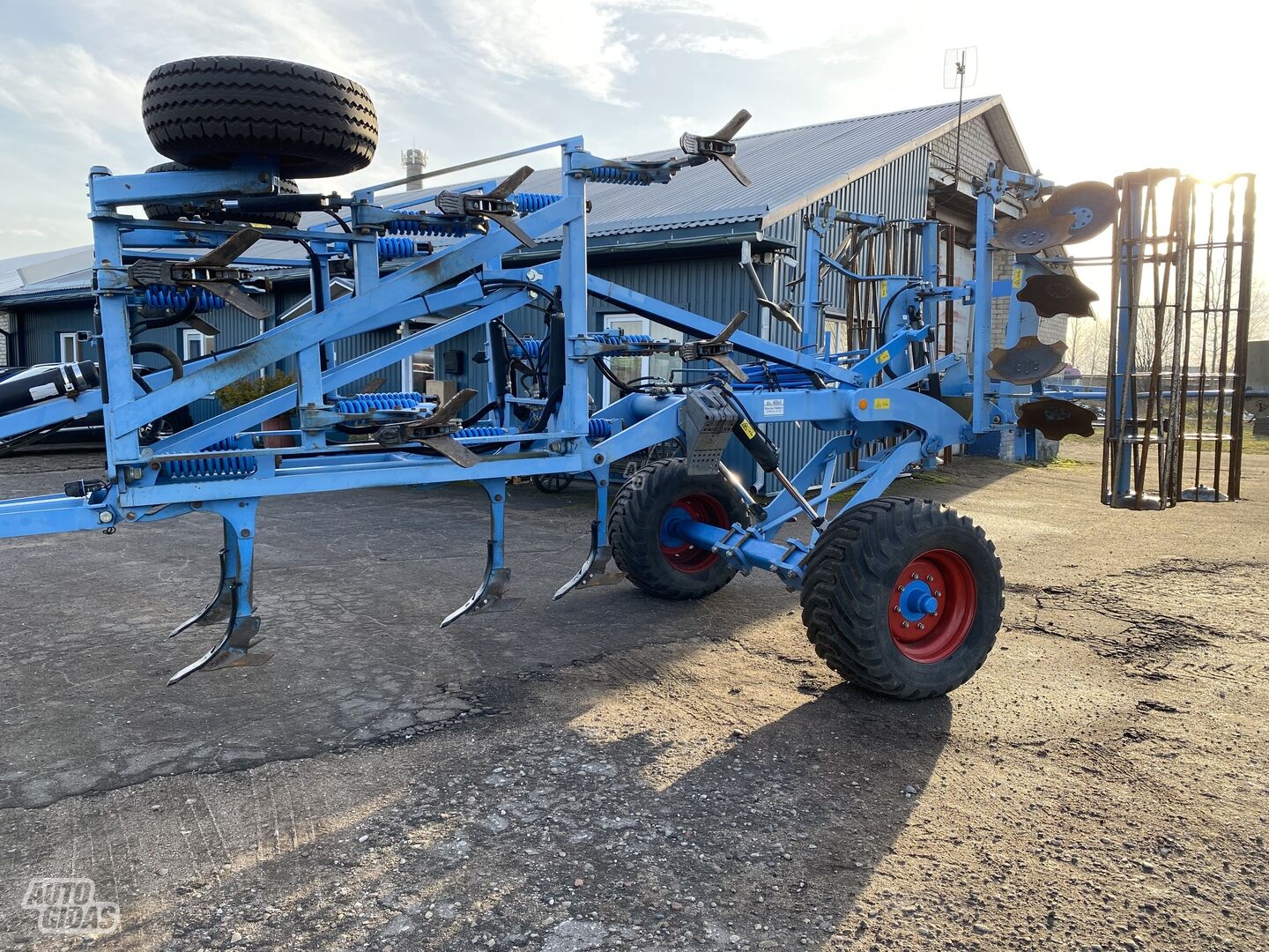 Lemken Karat 9/400 2012 m Ražieniniai skutikai